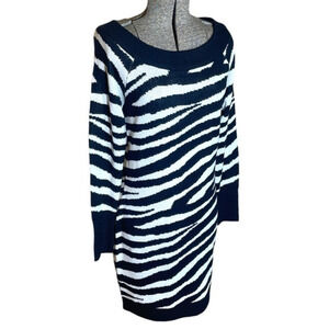 New York &‎ Co SOHO Street Zebra Sweater Dress Scoop Neck Small